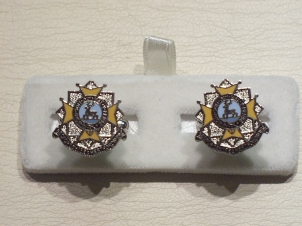 Bedfordshire and Hertfordshire Regiment cufflinks - Click Image to Close